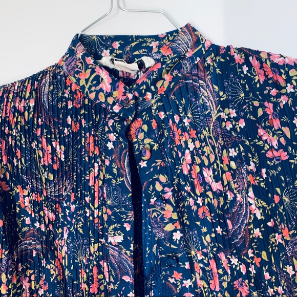 P.C.F Petite vintage floral print blue blouse - Picture 3 of 10